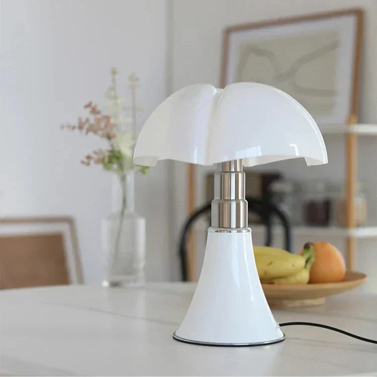 Elegant LED-lampa med Klassisk Design – Energieffektiv Varm Belysning för Vardagsrum och Sovrum 5