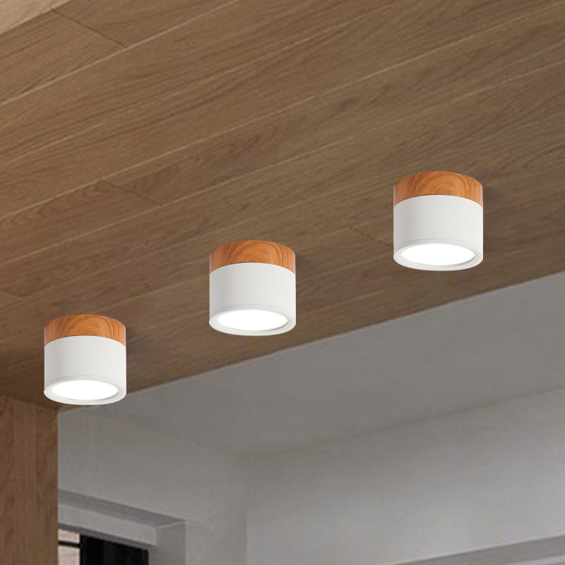 Färgglad Plafondlampa i Metall och Trä – Kompakt Design för Kök och Bar, E27 Sockel, 18x15 cm 3