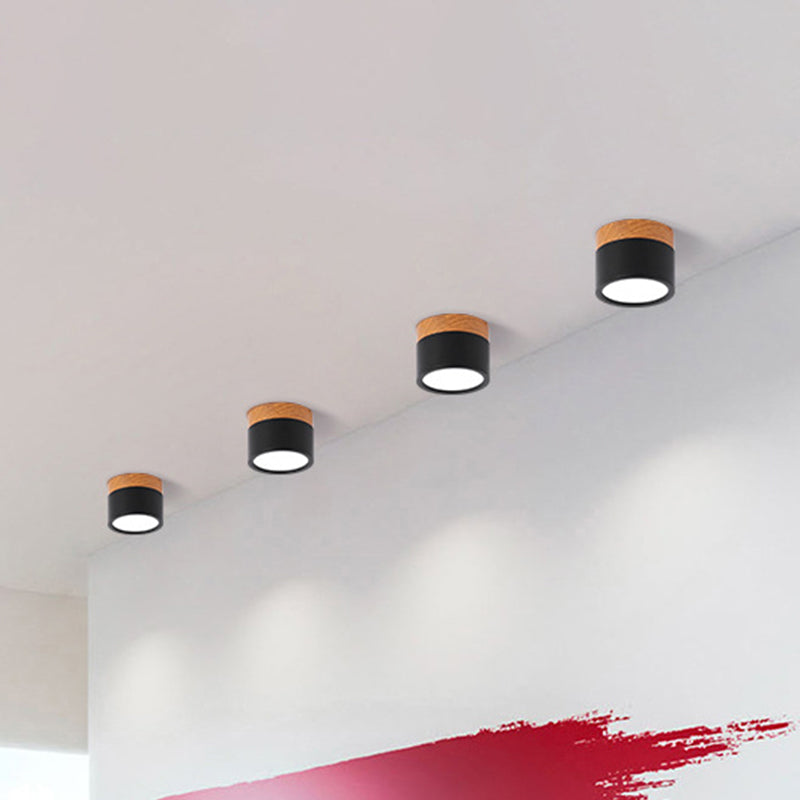 Färgglad Plafondlampa i Metall och Trä – Kompakt Design för Kök och Bar, E27 Sockel, 18x15 cm 7