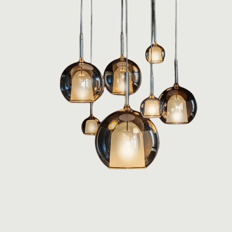 Skandinavisk Pendellampa i Aluminium och Glas – Minimalistisk Design för Hemmet 1
